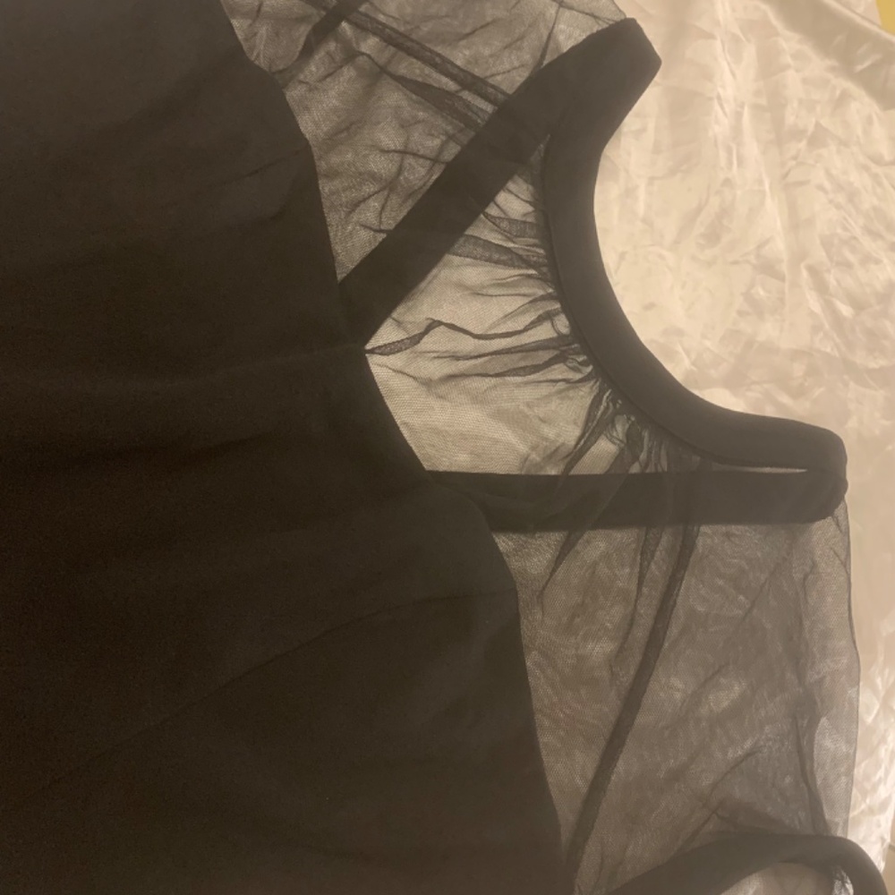Dress - Picture 8 of 9